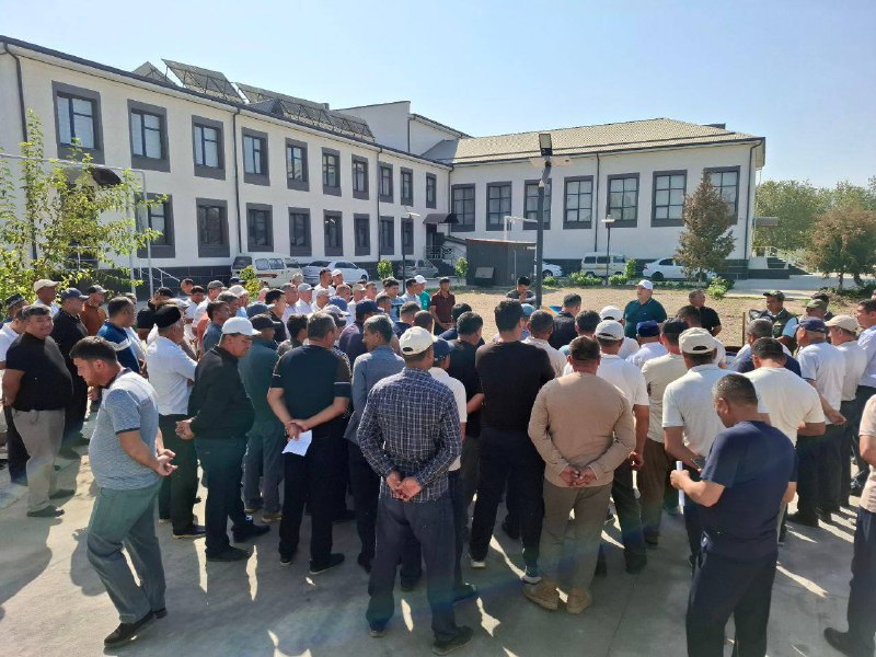 Sirdaryo viloyati Agroxizmatlar markazida ko‘rgazmali seminar bo'lib o'tdi