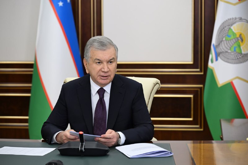 Президент Шавкат Мирзиёев ҳузурида пахта ҳосили йиғими, куз-қиш мавсумига тайёргарлик ҳолати, инвестиция ва экспорт кўрсаткичлари ижроси ҳамда “Яшил макон” умуммиллий лойиҳаси доирасидаги ишлар…