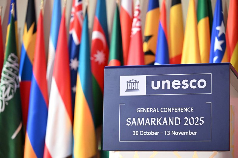 Birozdan so‘ng Samarqand shahridagi Kongress markazida UNESCO Bosh konferensiyasi 43-sessiyasining ochilish marosimi boshlanadi. Umumsiyosiy munozaralarda Prezident Shavkat Mirziyoyev ishtirok etib,…