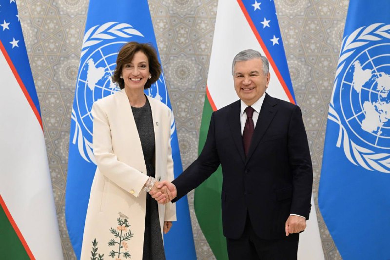 O‘zbekiston Respublikasi Prezidenti Shavkat Mirziyoyev Samarqand shahrida BMTning Ta’lim, fan va madaniyat masalalari bo‘yicha tashkiloti (UNESCO) bosh direktori Odri Azuleni qabul qildi va unga…