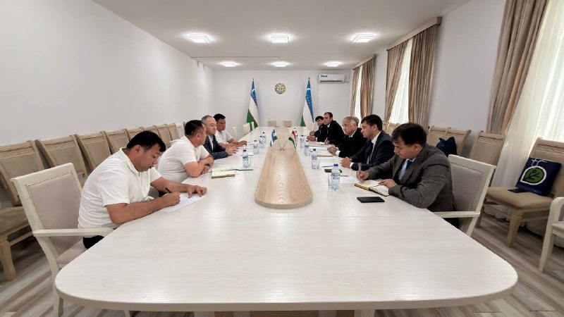 Tojikiston delegatsiyasi bilan hamkorlik istiqbollari muhokama qilindi