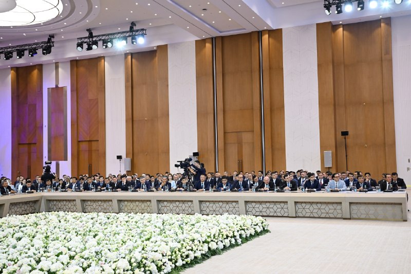 To‘rtinchi yo‘nalish – eksport salohiyatini oshirish va milliy brendlarni tashqi bozorlarga olib chiqish. Prezidentimiz tashqi bozorda har bir dollar eksport uchun kuchli raqobat ketayotganini…