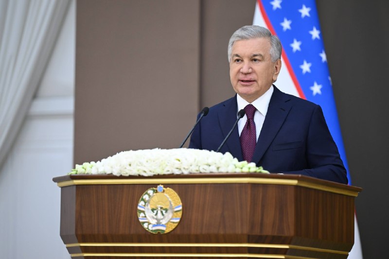 Nukus shahrida Prezident Shavkat Mirziyoyev raisligida Qoraqalpog‘istonni ijtimoiy-iqtisodiy rivojlantirish masalalariga bag‘ishlangan yig‘ilish bo‘lib o‘tmoqda.