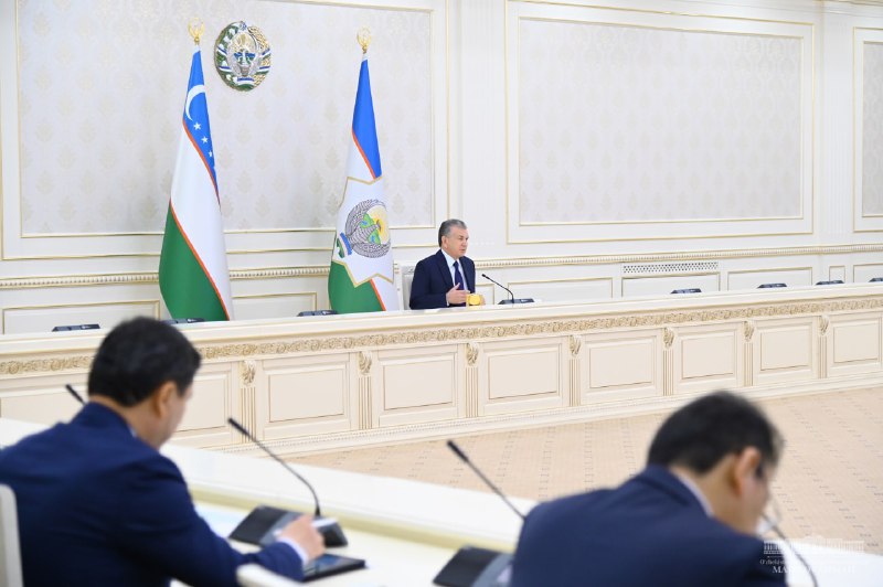 Йиғилишда ун ва ун маҳсулотларининг бозорда тақчиллигига йўл қўймаслик ва нархлар барқарорлигини таъминлашга вилоят ҳокимлари шахсан масъул ва жавобгар бўлиши таъкидланли.