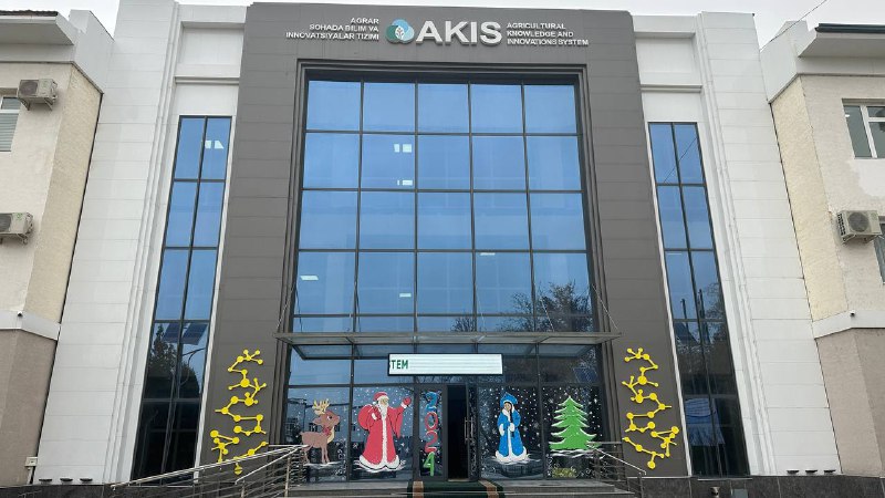 MILLIY MARKAZDA BAYRAM SHUKUHI