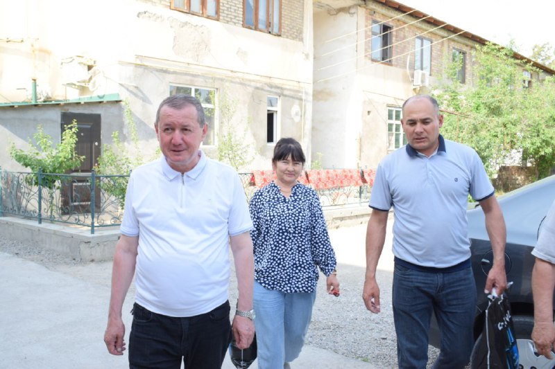 Sholichilik ilmiy-tadqiqot instituti jamoasi ham "mehnat faxriylari xonadonida bo'lishdi