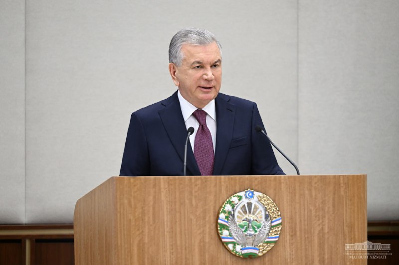 Президент инвестиция ва ташқи савдо, қишлоқ хўжалиги комплексларидаги устувор вазифаларни белгилаб берди.