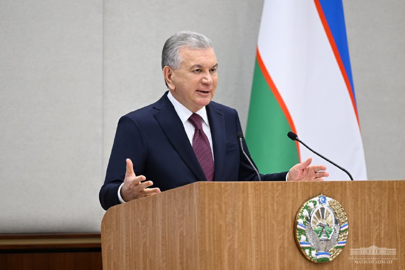 Президент экспортни кўпайтириш учун янги уруғ навларини ўзимизда яратишимиз кераклигини таъкидлади.