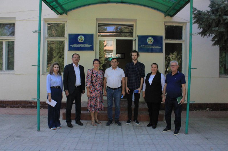 Joriy yilning 18-sentabr kuni akademik M.Mirzayev nomidagi bog‘dorchilik, uzumchilik va vinochilik ilmiy tadqiqot-institutiga Latviya Respublikasining “Bulduru texnikums” ilmiy markazi vakillaridan…